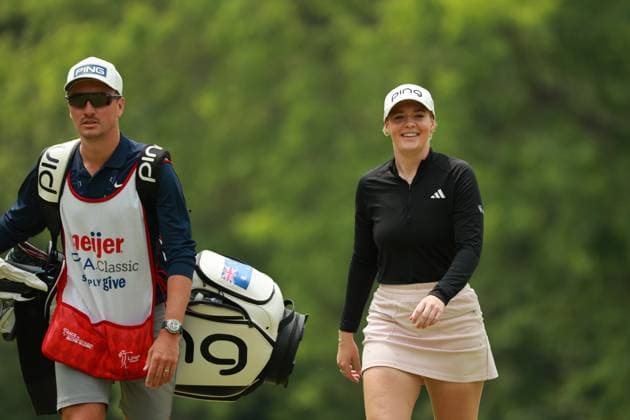 Meijer LPGA, Golf Damen Classic BELMONT, MICHIGAN-JUNE 13: Cassie Porter of Australia aproaches the 16th green during the second round of the Meijer LPGA Classic for Simply Give golf tournament at Blythefield Country Club in Belmont, MI, USA Friday, June 13, 2025. Belmont Michigan United States  Copyright: xJorgexLemusx originalFilename:lemus-meijerlp250613_npXNA.jpg