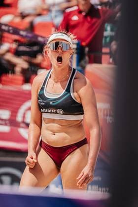 Beachvolleyball Frauen Allianz German Beach Tour 2025 Tourstop Bremen 13.06.2025 Chenoa Christ jubelt Bremen Waterfront Bremen Deutschland