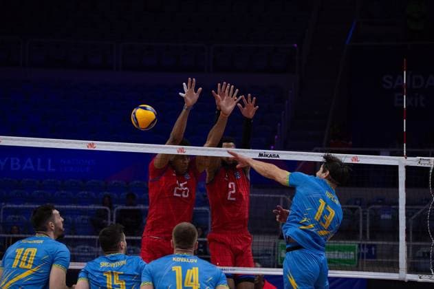 Ukraine vs Cuba RIO DE JANEIRO, RJ - 13.06.2025: UKRAINE VS CUBA - Fiel (CUB), Mergarejo (CUB), Tupchii (UKR), during a match valid for the Volleyball Nations League (VNL), held on June 13, 2025, at the Maracanazinho gymnasium, in Rio de Janeiro, RJ, Brazil. (Photo: Renato Assis Fotoarena) x2753688x RenatoxAssis