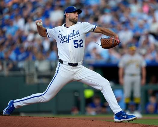 June 13, 2025: Kansas City Royals pitcher Michael Wacha (52) delivers a pitch in the first inning against the Athletics at Kauffman Stadium Kansas City, Missouri. CSM. Kansas City United States - ZUMAc04_ 20250613_zma_c04_021 Copyright: xJonxRobichaudx