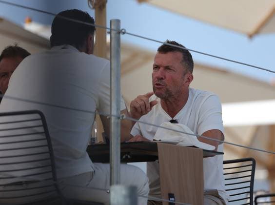 14.06.2025,Boss Open 2025, TC Weissenhof Stuttgart, ATP, Tennis Herren Tour 250 Tennis, im Bild: Edwin Windorfer und Lothar Mathaeus beim Fruehstuecktisch