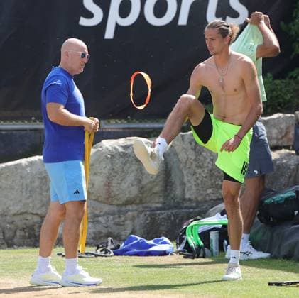 14.06.2025,Boss Open 2025, TC Weissenhof Stuttgart, ATP, Tennis Herren Tour 250 Tennis, im Bild: Kondition Trainer und Alexander Zverev (GER)