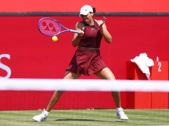 HSBC Tennis Championships, Day Five Queens Club, London, UK - 13 Jun 2025 Madison Keys (USA) in action during her Quarter Final match against Diana Shnaider in the 2025 HSBC Championships at Queens Club London Queens Club London GBR, UK NEWSPAPERS OUT Copyright: xMarkxGreenwoodx