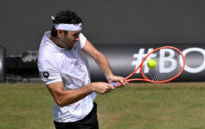 Taylor Fritz (USA) Aktion Tennis Herren BOSS Open ATP, Tennis Herren 250 Stuttgart 2025 Weissenhof BOSS Open ATP 250 Stuttgart 2025