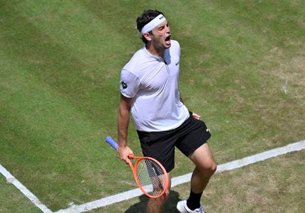 Taylor Fritz (USA) Jubel, Freude, Emotion, emotional, jubelt, Glueck, gluecklich, nach Matchgewinn Tennis Herren BOSS Open ATP, Tennis Herren 250 Stuttgart 2025 Weissenhof BOSS Open ATP 250 Stuttgart 2025