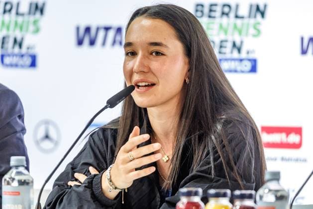 Berlin, 14.06.25, Tennis: ecotrans Ladies Open Berlin im Steffi-Graf-Stadion. Auftakt-PK zur Auslosung Hauptfeld, BERLIN TENNIS OPEN by HYLO. Eva Lys spricht zu den Pressevertretern. Berlin Tennis Open by HYLO 2025