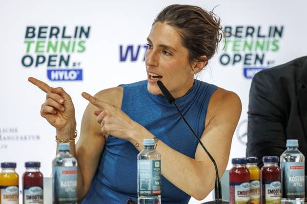 Berlin, 14.06.25, Tennis: ecotrans Ladies Open Berlin im Steffi-Graf-Stadion. Auftakt-PK zur Auslosung Hauptfeld, BERLIN TENNIS OPEN by HYLO. Andrea Petkovic spricht zu den Pressevertretern. Berlin Tennis Open by HYLO 2025