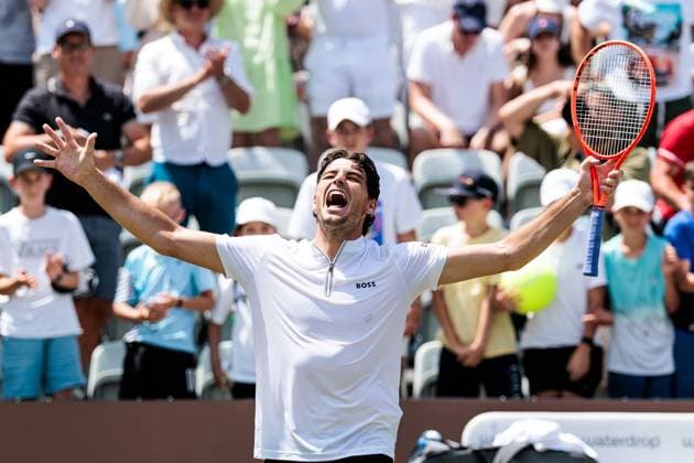 BOSS OPEN ATP250; 14.06.2025 Taylor Fritz (USA) jubelt nach dem Sieg im Match gegen Felix Auger-Aliassime (CAN) BOSS OPEN ATP250; Stuttgart, Tennisclub Weissenhof am 14.06.2025 Copyright: xBEAUTIFULxSPORTS Wunderlx