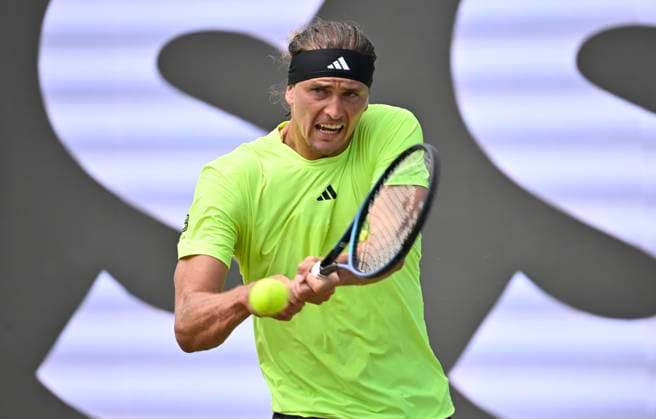Alexander Zverev (GER) Aktion Tennis Herren BOSS Open ATP, Tennis Herren 250 Stuttgart 2025 Weissenhof BOSS Open ATP 250 Stuttgart 2025
