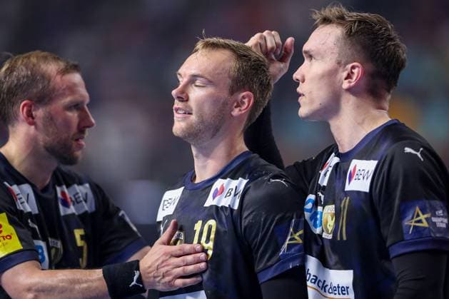 14.06.2025, Handball, Halbfinale TruckScout24 EHF FINAL4, LANXESS arena Köln, Füchse Berlin - HBC Nantes: enttäuschung bei Mathias Gidsel (Fuechse Berlin 19) nach der Roten Karte - Platzverweis Enttäuschung Foulspiel Nordrhein-Westfalen Deutschland