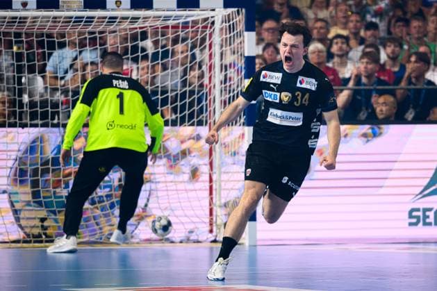 Koeln, Deutschland: Handball EHF CL Final 4 - Halbfinale - Fuechse Berlin - HBC Nantes Hakun West av Teigum (Berlin) Jubel Freude Emotion Torjubel Torschuetze Torschütze Koeln Lanxess Arena Nordrhein-Westfalen Deutschland