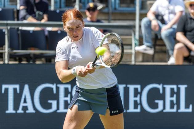 Berlin, 14.06.25, Tennis: ecotrans Ladies Open Berlin im Steffi-Graf-Stadion. Damen, Einzel, Kalinskaya (Russland) - Seidel (Deutschland). Ella Seidel (Deutschland)retourniert einen Ball. Berlin Tennis Open by HYLO 2025