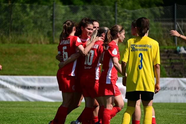 14.06.2025 xkhx Bad Hersfeld Finale des Hessenpokals der Frauen SF BG MArburg - Kickers Offenbach Torjubel nach dem Tor zum 1:0 durch Aline Czaplicki (6, OFC Frauen)