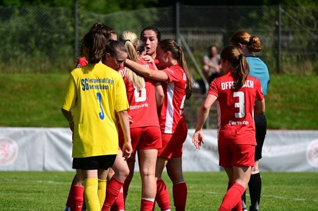 14.06.2025 xkhx Bad Hersfeld Finale des Hessenpokals der Frauen SF BG MArburg - Kickers Offenbach Torjubel nach dem Tor zum 1:0 durch Aline Czaplicki (6, OFC Frauen)