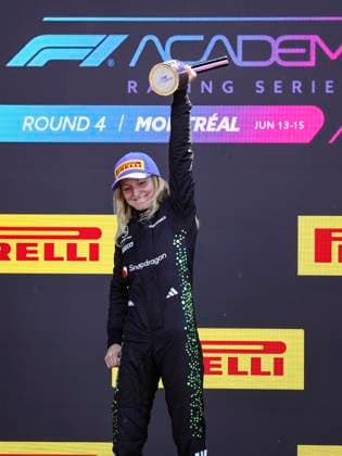 AUTO - F1 ACADEMY 2025 - MONTREAL PIN Doriane (fra), Prema Racing, Supporter by Mercedes, Tatuus F4-T421, portrait podium during the 4th round of the 2025 F1 Academy Championship from June 14 to 16, 2025 on the Circuit Gilles Villeneuve, in MontrÃ al, Canada - MontrÃ alCanada  Copyright: xXavixBonillax