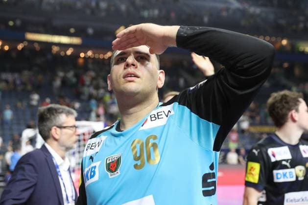 14.06.2025, xgox, Handball - EHF Champions League - Halbfinale 1 Fuechse Berlin - HBC Nantes emspor, v.l. Dejan Milosavljev (Berlin, 96) Jubel ueber den Sieg, Jubel nach Spielende Koeln