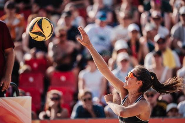 Beachvolleyball Frauen Allianz German Beach Tour 2025 Tourstop Bremen 14.06.2025 Sophia Neuss beim Angriff Bremen Waterfront Bremen Deutschland