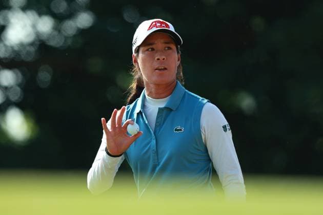 Meijer LPGA, Golf Damen Classic BELMONT, MICHIGAN-JUNE 14: Celine Boutier of France acknowledges the gallery on the 18th green during the third round of the Meijer LPGA Classic for Simply Give golf tournament at Blythefield Country Club in Belmont, MI, USA Saturday, June 14, 2025. Belmont Michigan United States  Copyright: xJorgexLemusx originalFilename:lemus-meijerlp250614_npB5A.jpg