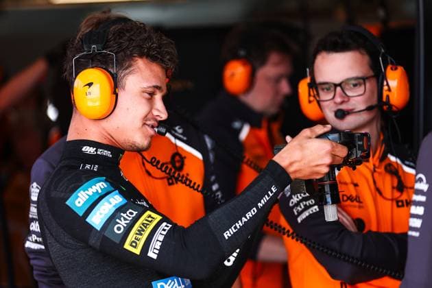 F1 - CANADIAN GRAND PRIX 2025 NORRIS Lando (gbr), McLaren F1 Team MCL39, portrait, McLaren F1 Team MCL39, mechanical detail steering wheel during the Formula 1 Pirelli Grand Prix du Canada 2025, 10th round of the 2025 FIA Formula One World Championship, WM, Weltmeisterschaft from June 14 to 16, 2025 on the Circuit Gilles Villeneuve, in Montrà al, Canada - Montrà alCanada Copyright: xEricxAlonsox