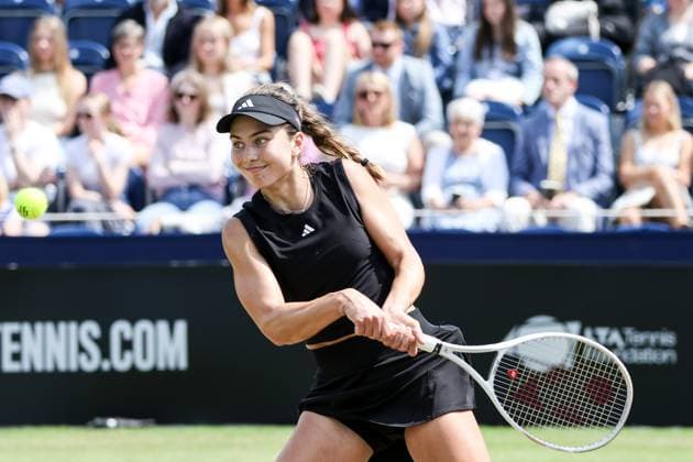 Ilkley Tennis Club, England, June 14th 2025: Iva Jovic in action during the WTA, Tennis Damen 125 Lexus Ilkley Open semi-final match with Viktorija Golubic at Ilkley Tennis Club in Ilkley, England on June 14th 2025. (Sean Chandler SPP) Copyright: xSeanxChandlerx xSPPx spp-en-SeChSp-WTA 125 Lexus Ilkley Open Semi-Finals Ilkley Tennis Club-272F5A0316