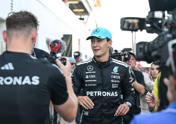 F1 Grand Prix Of Canada - Qualifying MONTREAL, CANADA JUNE 14: George Russell of Great Britain and Mercedes-AMG Petronas F1 Team recording for social media after winning the Qualifying Round for the Formula 1 Canadian Grand Prix at Circuit Gilles-Villeneuve in Montreal, Quebec, Canada, on June 14, 2025. Montreal Canada  Copyright: xArturxWidakx originalFilename:widak-f1grandp250614_nptiZ.jpg