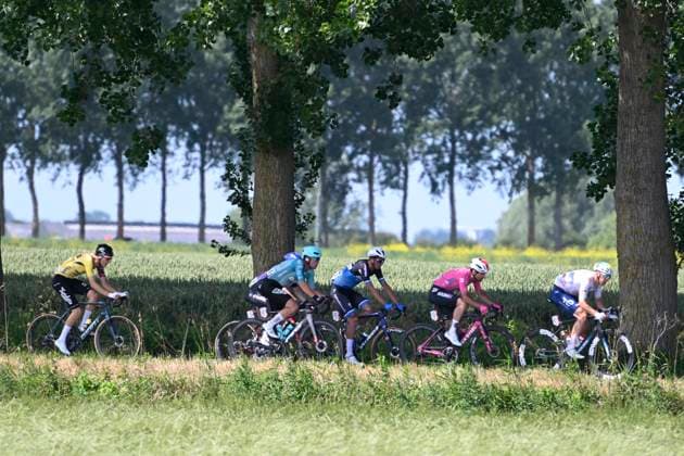 Elfstedenronde 2025 Cycling Race BRUGGE, BELGIUM - JUNE 15 : Leroux Samuel (FRA) of Team TotalEnergies, Verheyen Maarten (BEL) of Baloise Glowi Lions, Van Veenendaal Hidde (NED) of BEAT Cycling Club, Planckaert Baptiste (BEL) of Van Rysel Roubaix, De Jong Timo (NED) of VolkerWessels Cycling Team during the 43th edition of Elfstedenronde an UCI Class 1.1 one day cycling road race for Men Elite of 196 km with start in Brugge and finish in Brugge on June 15, 2025 in Brugge, Belgium, 15 06 2025 ( Motordriver Guy De Vuyst - Brugge Belgium  Copyright: xNicoxVereeckenx