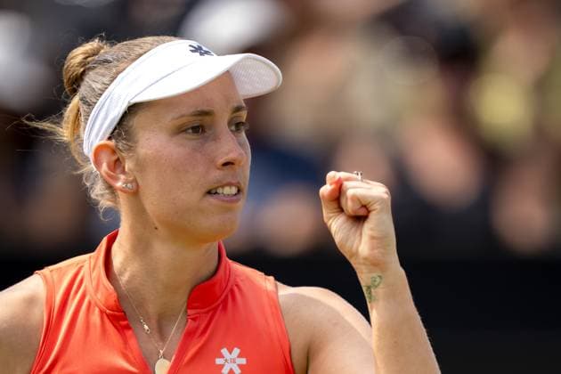 DEN BOSCH - Elise Mertens (BEL) in her match against Elena-Gabriela Ruse (ROU) during the final of the Libema Open tennis tournament. The grass tournament is part of the ATP, Tennis Herren and WTA, Tennis Damen circuit. ANP SANDER KING xVIxANPxSportx xxANPxIVx 529944712 originalFilename: 529944712.jpg