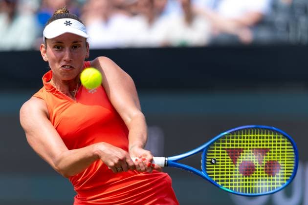 2025-06-15 2025 Libema Open Grass Court Championships ROSMALEN, NETHERLANDS - JUNE 15: Elise Mertens of Belgium in action during Day Seven of 2025 Libema Open Grass Court Championships at Autotron on June 15, 2025 in Rosmalen, Netherlands. Rosmalen Autotron Netherlands Content not available for redistribution in The Netherlands directly or indirectly through any third parties. Copyright: xJorisxVerwijstx