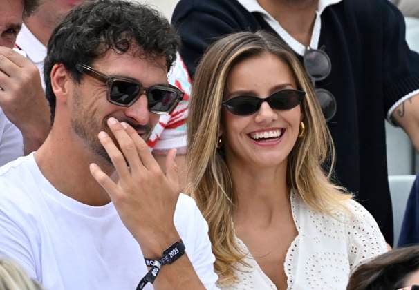 auf der Tribuene Mats Hummels mit Freundin Nicola Cavanis Tennis Herren BOSS Open ATP, Tennis Herren 250 Stuttgart 2025 Weissenhof BOSS Open ATP 250 Stuttgart 2025