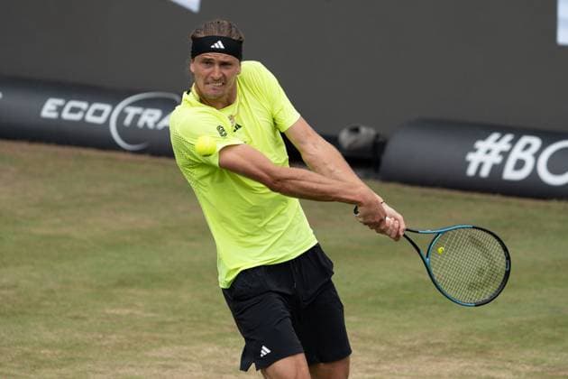 Alexander Zverev Aktion, Return, Rueckhand, Alexander Zverev vs. Taylor Fritz, Tennis, ATP, Tennis Herren Turnier, Boss-Open, Center-Court, Finale, 15.06.2025, Alexander Zverev vs. Taylor Fritz, Tennis, ATP-Turnier, Boss-Open, Center-Court, Finale, 15.06.2025, Stuttgart Copyright: xEibner-Pressefoto EdwardxCheungx EP_ECG