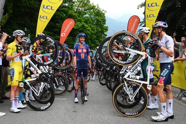 Criterium du Dauphine 2025 Stage 8 VAL-CENIS PLATEAU DU MONT-CENIS, FRANCE - JUNE 15 : Van Der Poel Mathieu (NED) of Alpecin - Deceuninck, Pogacar Tadej (SLO) of UAE Team Emirates - XRG and Bardet Romain (FRA) of Team Picnic PostNL, Lipowitz Florian (GER) of Red Bull BORA - Hansgrohe, Buitrago Santiago (COL) of Bahrain - Victorius during stage 8 of the 77th edition of Criterium du Dauphine Libere an UCI World Tour 2.UWT cycling road race stage for Men Elite of 133.3 km with start in Val-d Arc and finish in Val-Cenis Plateau du Mont-Cenis on June 15, 2025 in Val-Cenis Plateau du Mont-Cenis, France, 15 06 2025 ( Motordriver Kenny Verfaillie - Val-Cenis Plateau du Mont-Cenis France  Copyright: xVincentxKalutx