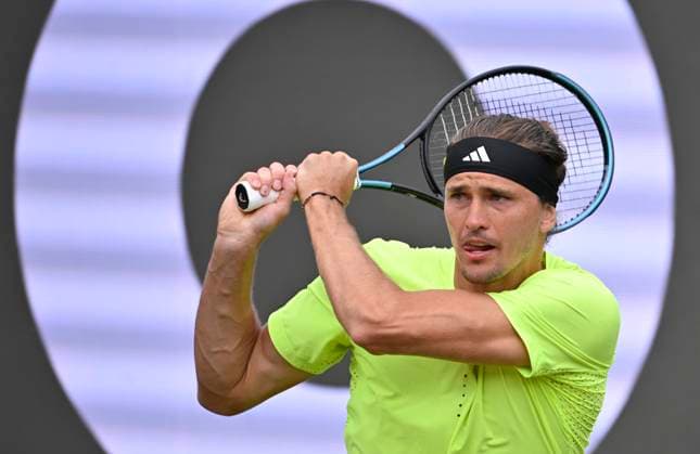 Alexander Zverev (GER) Aktion Tennis Herren BOSS Open ATP, Tennis Herren 250 Stuttgart 2025 Weissenhof BOSS Open ATP 250 Stuttgart 2025