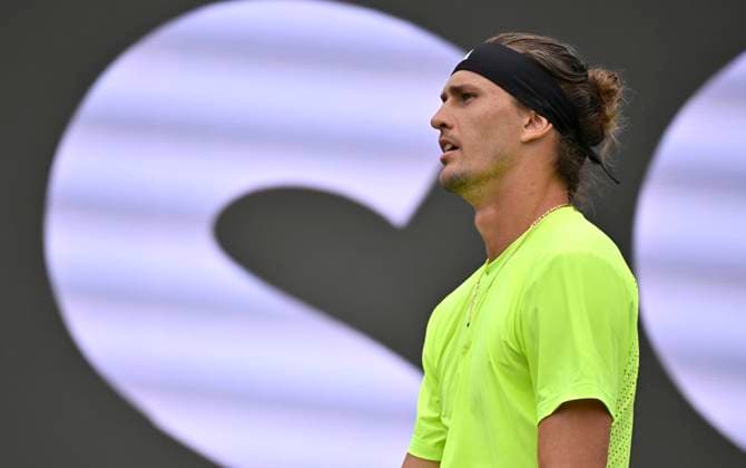 Alexander Zverev (GER) Enttaeuschung enttaeuscht nach vergebener Chance Gestik Geste unzufrieden Tennis Herren BOSS Open ATP, Tennis Herren 250 Stuttgart 2025 Weissenhof BOSS Open ATP 250 Stuttgart 2025