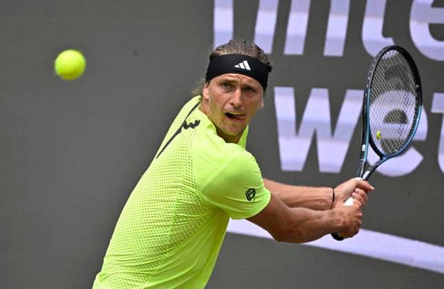 Alexander Zverev (GER) Aktion Tennis Herren BOSS Open ATP, Tennis Herren 250 Stuttgart 2025 Weissenhof BOSS Open ATP 250 Stuttgart 2025