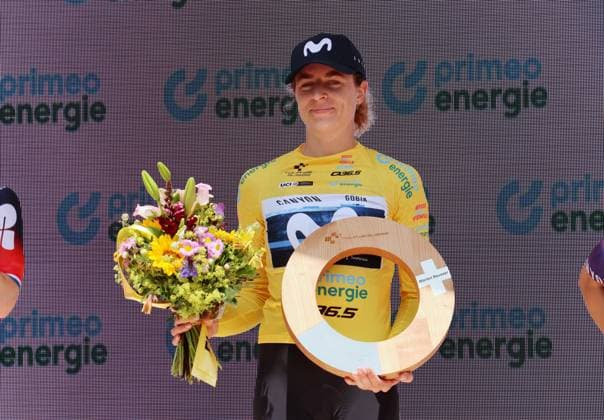 15.06.2025 Schweiz, Tour de Suisse Women 4.Eutappe Kuessnacht SZ. - Kuessnacht SZ,Bild : Bild : Gesamtsiegerin Marlen Reusser (SUI) Team Movistar Aktion..