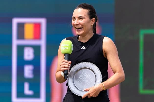 2025-06-15 2025 Libema Open Grass Court Championships ROSMALEN, NETHERLANDS - JUNE 15: Elena Gabriela Ruse of Romania with her trophy during Day Seven of 2025 Libema Open Grass Court Championships at Autotron on June 15, 2025 in Rosmalen, Netherlands. Rosmalen Autotron Netherlands Content not available for redistribution in The Netherlands directly or indirectly through any third parties. Copyright: xJorisxVerwijstx