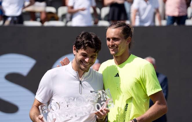 15.06.25 Tennis BOSS Open Stuttgart Weissenhof 2025 Deutschland, Stuttgart, 15.06.2025, Tennis, BOSS Open Stuttgart Weissenhof 2025: v.l. Taylor Fritz (Sieger), Alexander Zverev.