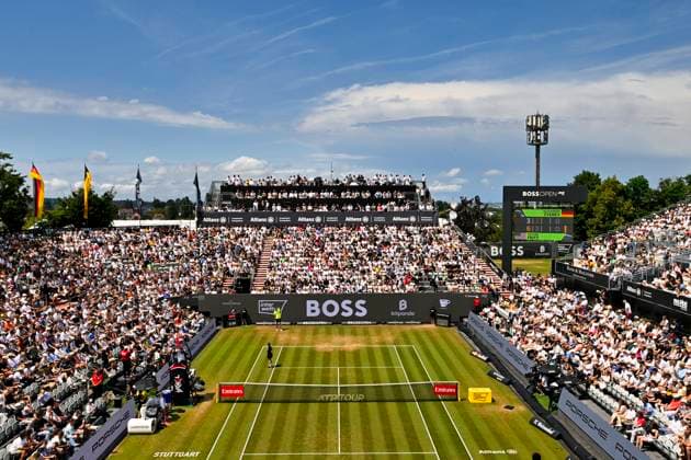 Totale Uebersicht Center Court Himmel blau voll besetzt ausverkauft Tennis Herren BOSS Open ATP, Tennis Herren 250 Stuttgart 2025 Weissenhof BOSS Open ATP 250 Stuttgart 2025