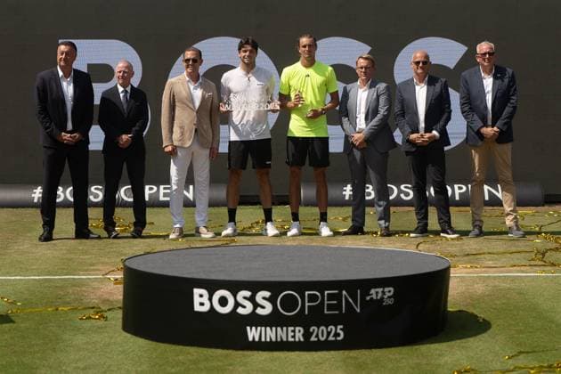 Alexander Zverev vs. Taylor Fritz Siegerehrung, Podium, Alexander Zverev vs. Taylor Fritz, Tennis, ATP, Tennis Herren Turnier, Boss-Open, Center-Court, Finale, 15.06.2025, Alexander Zverev vs. Taylor Fritz, Tennis, ATP-Turnier, Boss-Open, Center-Court, Finale, 15.06.2025, Stuttgart Copyright: xEibner-Pressefoto EdwardxCheungx EP_ECG