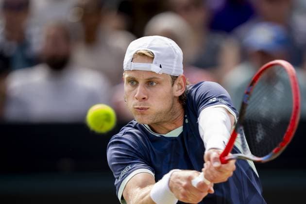 DEN BOSCH - Zizou Bergs (BEL) in his match against Gabriel Diallo (CAN) during the final of the Libema Open tennis tournament. The grass tournament is part of the ATP, Tennis Herren and WTA, Tennis Damen circuit. ANP SANDER KING xVIxANPxSportx xxANPxIVx 529957002 originalFilename: 529957002.jpg