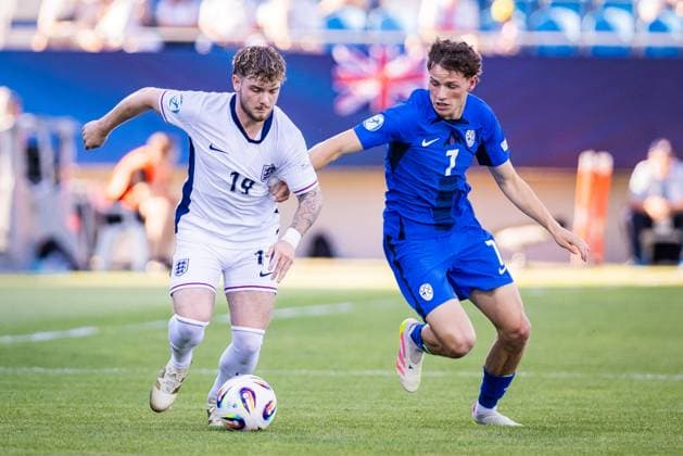 ENGLAND U21, U 21 - SLOVENIA U21 Harvey Elliott of England and Tjas Begic of Slovenia during the UEFA European Under-21 Championship 2025 Group B football match between England U21 and Slovenia U21. Stadium Nitra Arena, Nitra, Slovakia, June 15, 2025. Photo by Branislav Racko Copyright: xx 080A3346