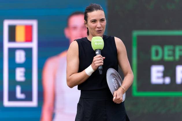 2025-06-15 2025 Libema Open Grass Court Championships ROSMALEN, NETHERLANDS - JUNE 15: Elena-Gabriela Ruse of Romania with her trophy during Day Seven of 2025 Libema Open Grass Court Championships at Autotron on June 15, 2025 in Rosmalen, Netherlands. Rosmalen Autotron Netherlands Content not available for redistribution in The Netherlands directly or indirectly through any third parties. Copyright: xJorisxVerwijstx