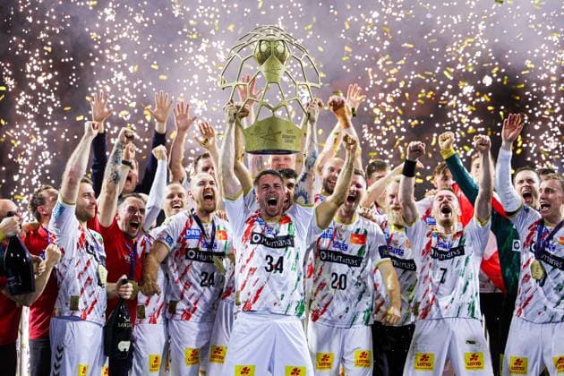 2025.06.15 Kolonia Pilka reczna Liga Mistrzow TruckScout24 EHF FINAL4 2025 Final Fuchse Berlin - SC Magdeburg N Z puchar radosc wygrana dekoracja Foto Pawel Andrachiewicz PressFocus 2025.06.15 Cologne Handball Champions League TruckScout24 EHF FINAL4 2025 Final Fuchse Berlin - SC Magdeburg puchar radosc wygrana dekoracja Photo Pawel Andrachiewicz PressFocus NEWSPIX.PL --- newspix.pl 