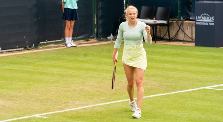 16.06.2025, WTA, Tennis Damen 500, Tennis, Damen, Berlin Tennis Open by Hylo 2025, Berlin, 1. Runde, Viktoriya Tomova (Bulgarien) - Katerina Siniakova (Tschechien) Katerina Siniakova (Tschechien) jubelt. Berlin Steffi-Graf-Stadion Berlin Deutschland