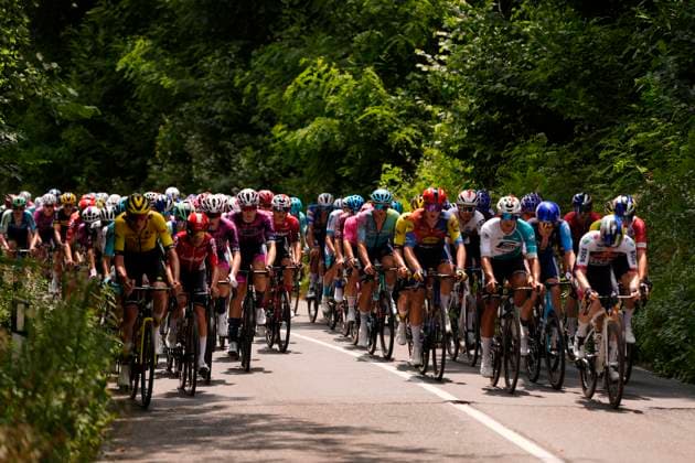 The pack rides during the stage 2 of the Giro Next Gen 2025, Rho Fiera Milano (Mi) - CantÃ¹ (Co), 146 km, Italy - Monday, June 16, 2025. - cycling.  Copyright: xFabioxFerrarix LaPressex