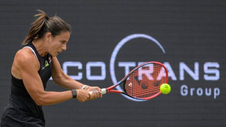 im Bild v.l.: Emma Navarro (USA), Marta Kostyuk (UKR) vs Emma Navarro (USA), GER, Berlin, Berlin Tennis Open by HYLO, WTA500, Steffi Graf Stadion, LTTC Rot-Weiss, 16.06.2025, Copyright: HMBxMedia UwexKoch