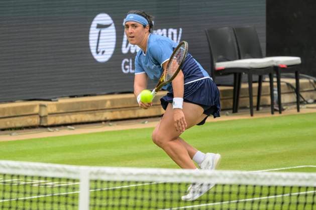 im Bild v.l.: Ons Jabeur (TUN), Caroline Dolehide (USA) vs Ons Jabeur (TUN), GER, Berlin, Berlin Tennis Open by HYLO, WTA500, Steffi Graf Stadion, LTTC Rot-Weiss, 16.06.2025, Copyright: HMBxMedia UwexKoch