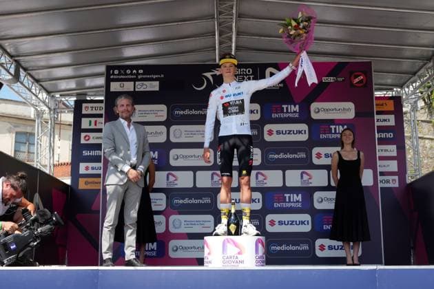 VAN KERCKHOVE Matisse TEAM VISMA LEASE A BIKE DEVELOPMENT white jersey during the stage 2 of the Giro Next Gen 2025, Rho Fiera Milano (Mi) - CantÃ¹ (Co), 146 km, Italy - Monday, June 16, 2025. - cycling.  Copyright: xGianxMattiaxD Albertox LaPressex