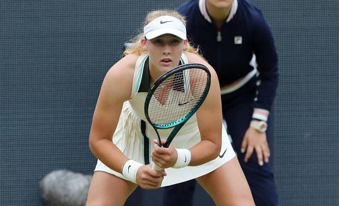 Mirra Andrejeva (RUS) im Steffi Graf Stadion Sportstätte Übersicht HYLO Berlin Tennis Open Damen 16.06.2025