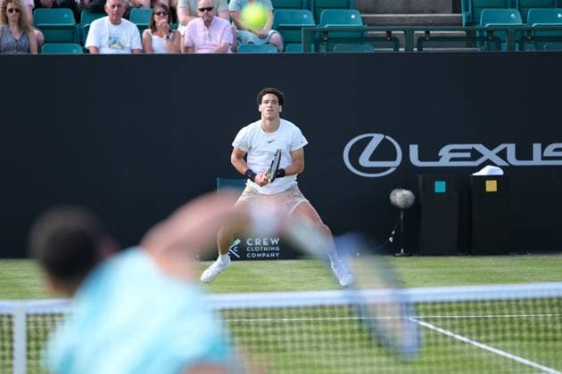 Nottingham Tennis Centre Nottingham, England - June 16th : James Mccabe serves to George Loffhagan during the first round match in the Lexus Nottingham Tennis Open on June 16th, 2025 in Nottingham, England (Paul Bonser SPP) Copyright: xPaulxBonser SPPx spp-en-PaBo-Lexus Nottingham Open 2482